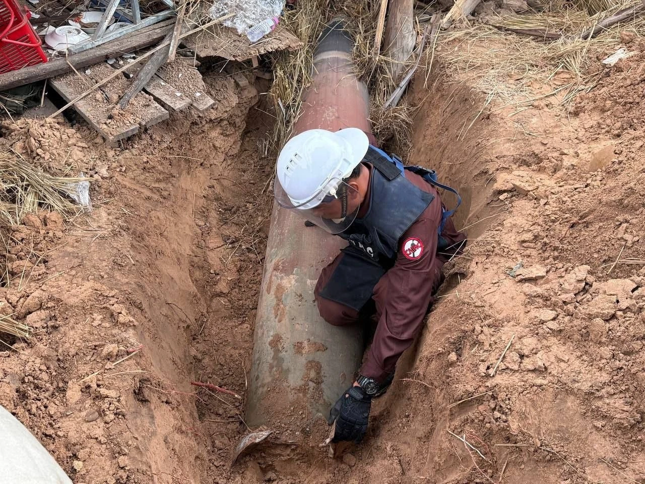 CMAC Discovers MK-84 Bombs in Cambodia: 4 Exploded, 5 Unexploded & Invites International Inspection
